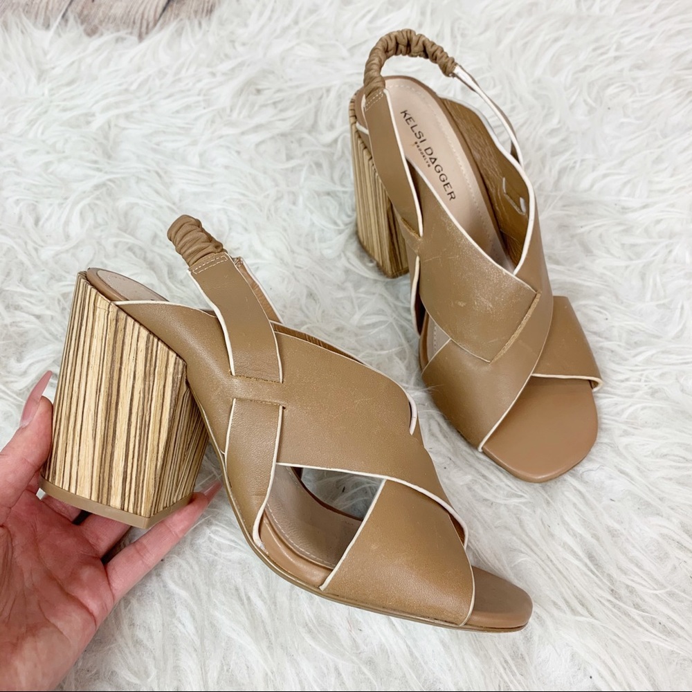 KELSI DAGGER Wood Grain Chunky Thick Heels - Picture 2 of 11